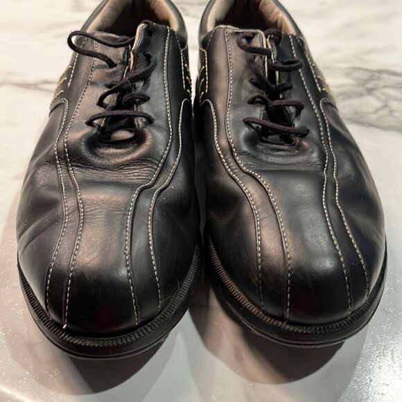 Adidas Golf Shoes. Sz 10 - Picture 2 of 10